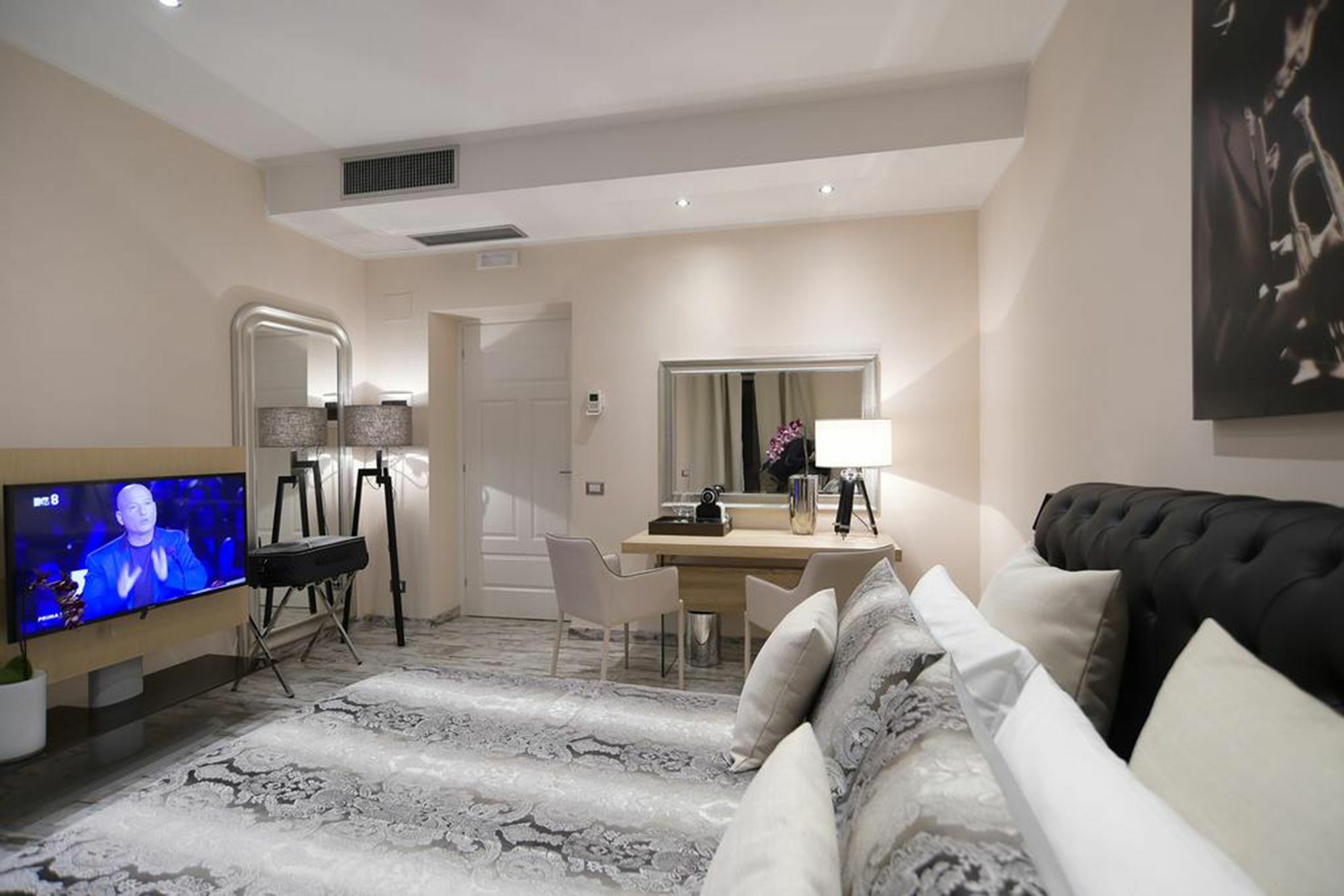 Colonna 18 By Ghor Roma
